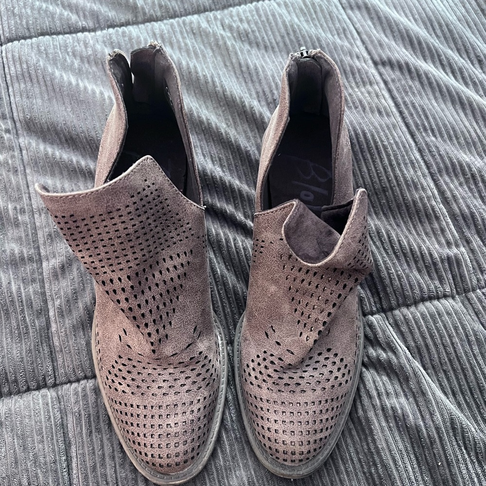 Stylish Brown women’s booties